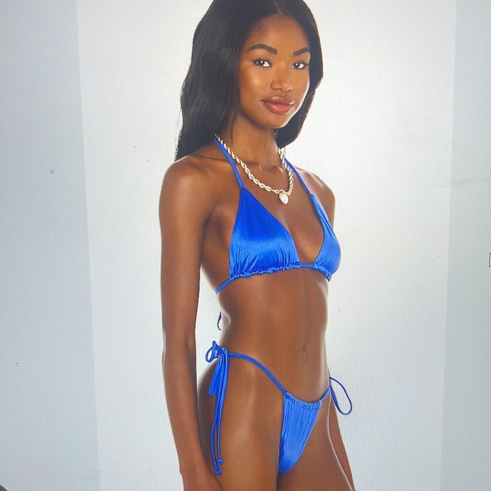 Frankie’s Bikinis and Revolve Lovewave Bikini (3 Bikinis😍)